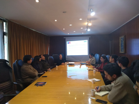 Estudiantes Usach realizan exitosa labor en Senda Previene de Estación Central