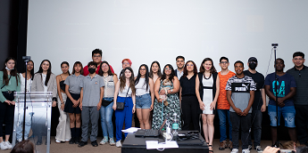 Estudiantes del Diplomado en Liderazgo y Derechos Estudiantiles presentaron campañas de alto impacto social en cierre del programa