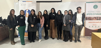 Comunidad de Egresados y Egresadas participan en focus group para mejorar servicios estudiantiles