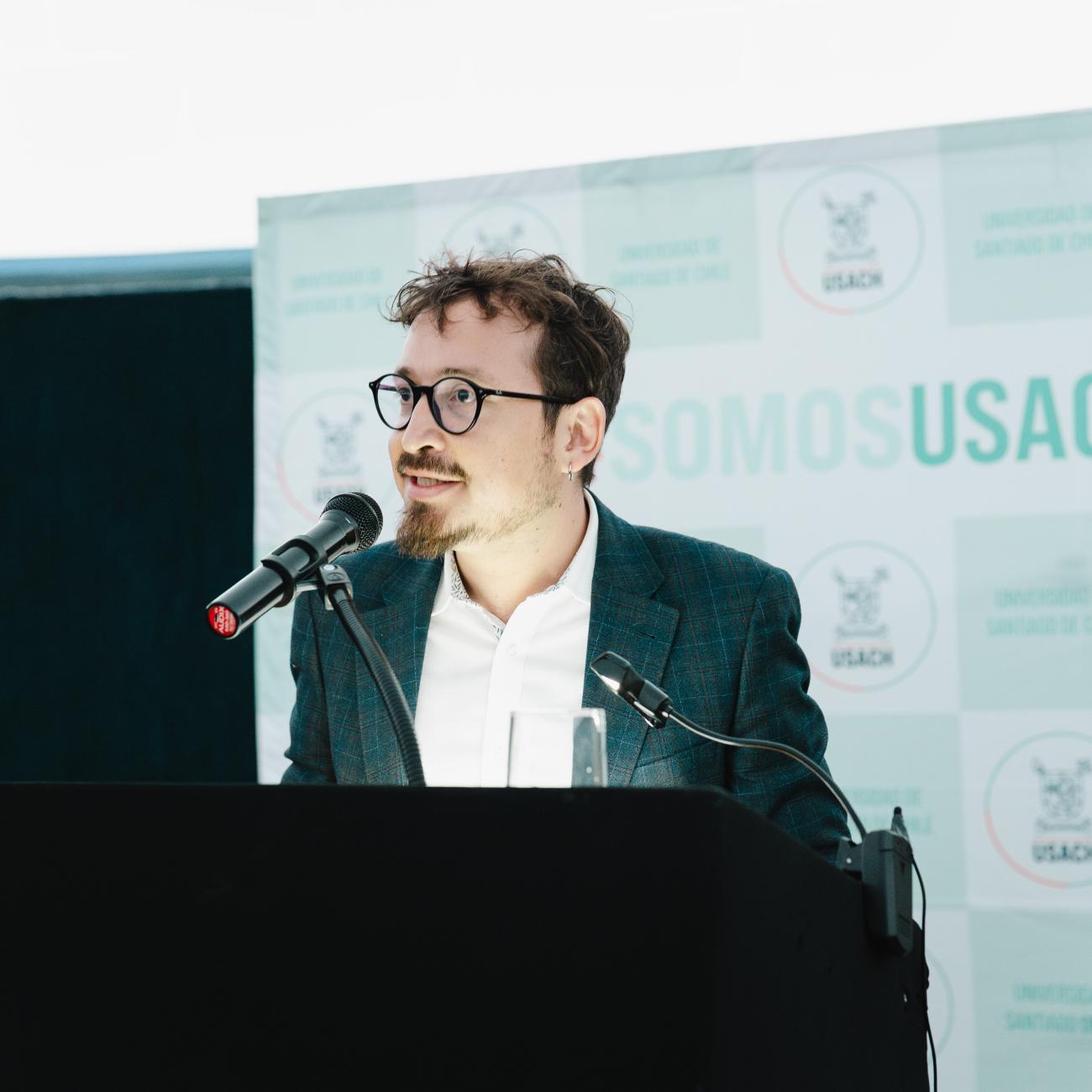 Vicerrector Mauricio