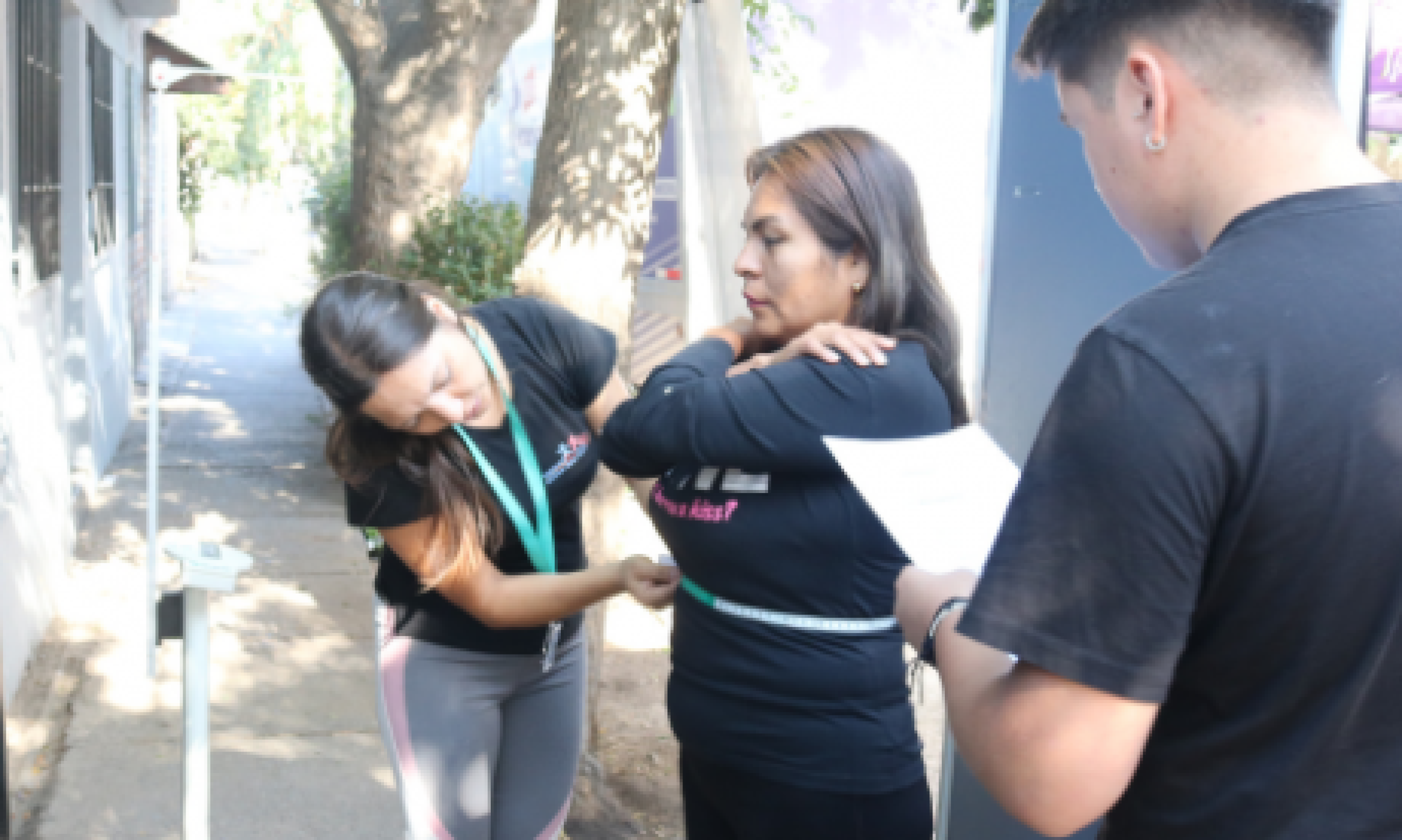 Con éxito se realizó la feria "Mujeres, cambiando su mundo" en articulación con CESFAM de Estación Central