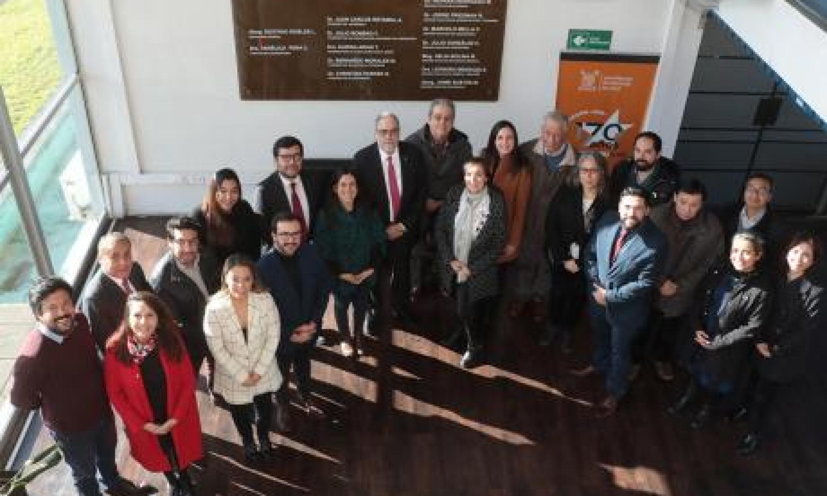 Egresados de Humanidades de la Usach vuelven a la Universidad para pensar el país