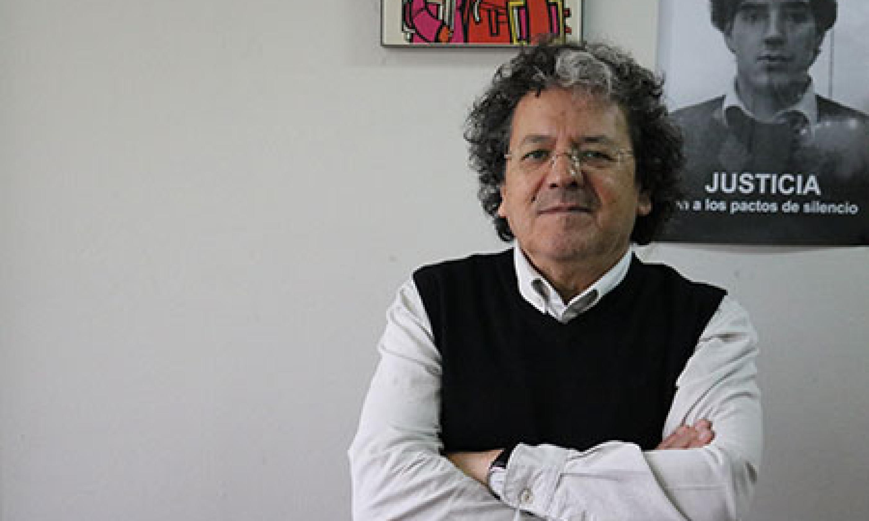 Ñuñoa premia a académico USACH por su contribución a la historia de los movimientos sociales 