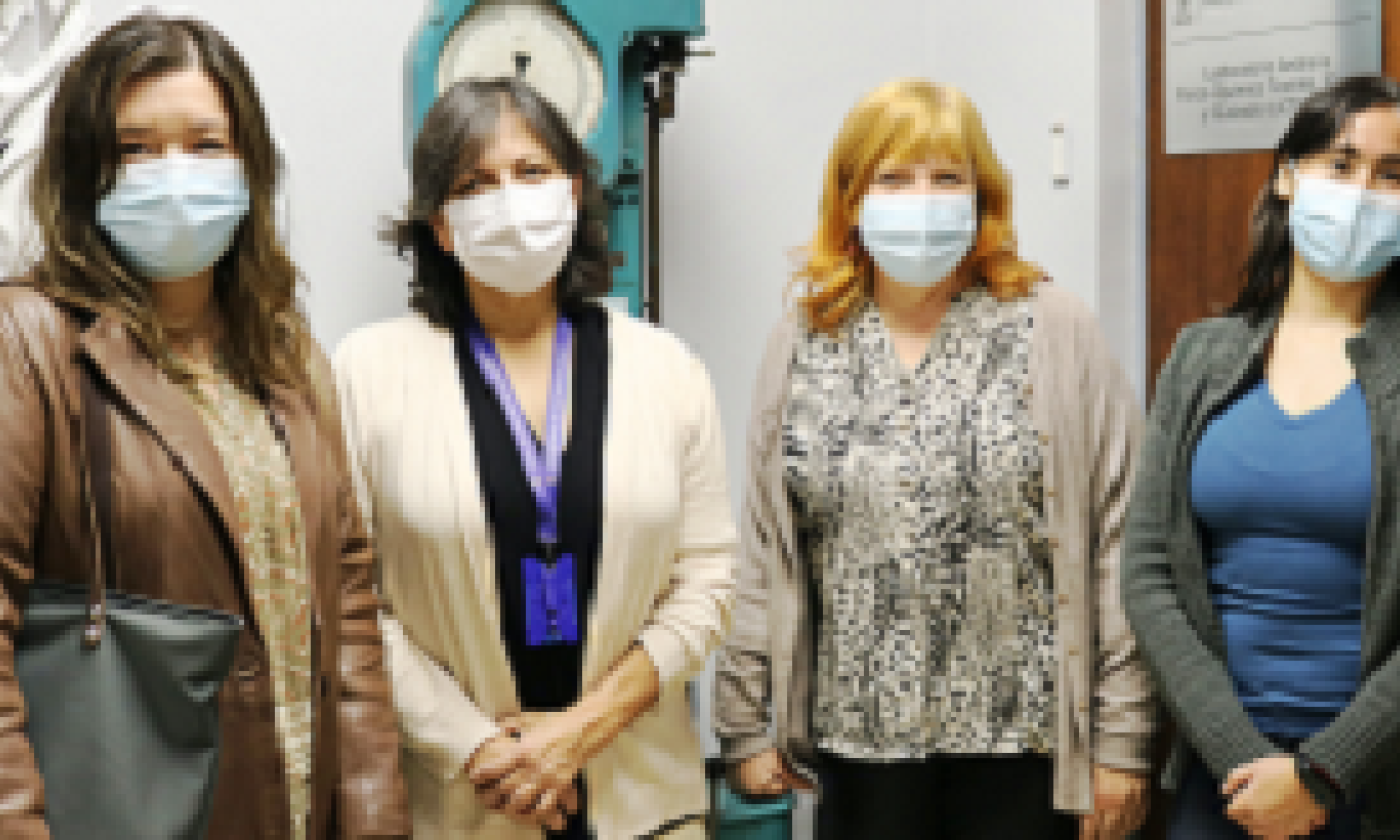 LICTEX Usach dona insumos sanitarios a la Fundación para la Superación de la Pobreza