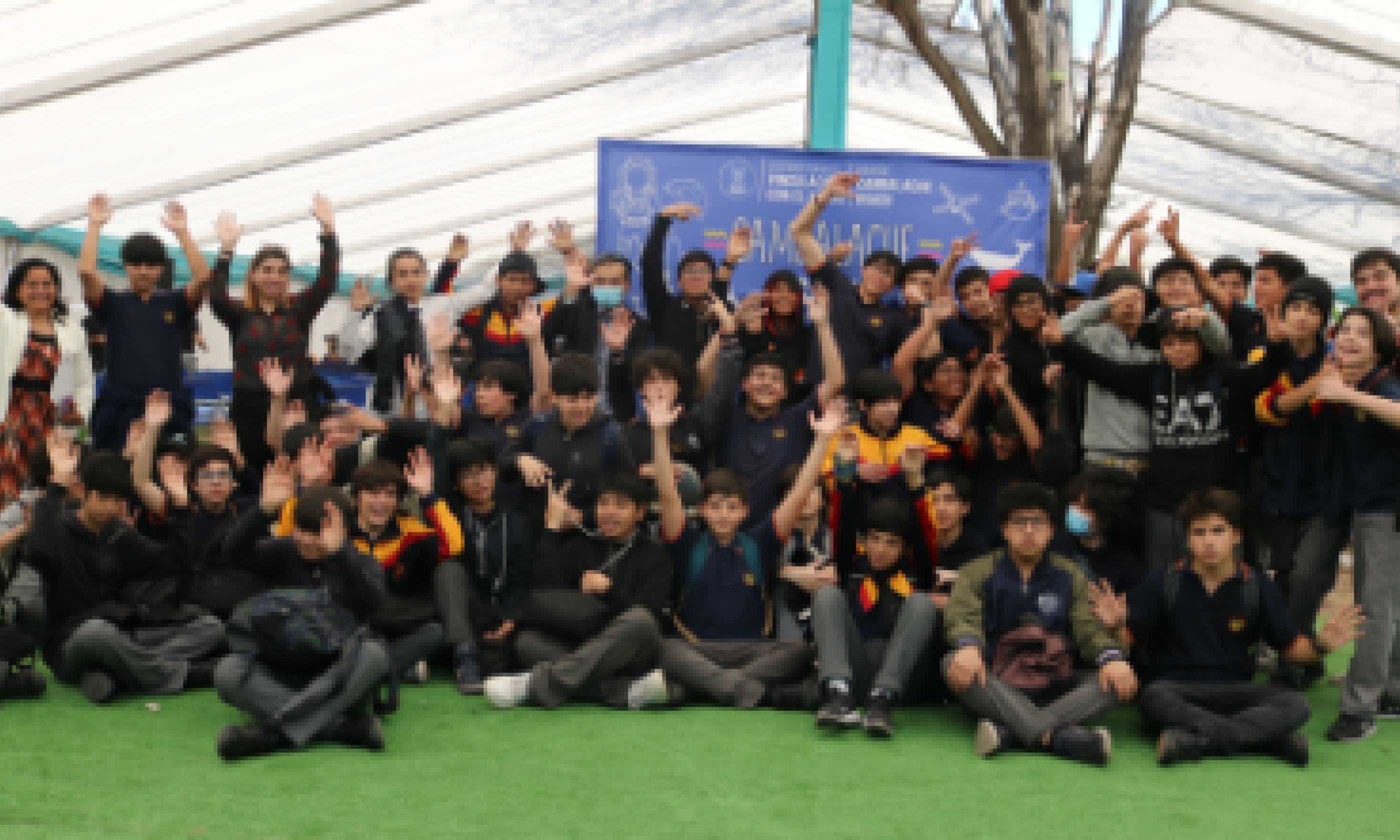 Revista Cambalache Usach celebra el lanzamiento de su séptima edición dedicada a la Antártica