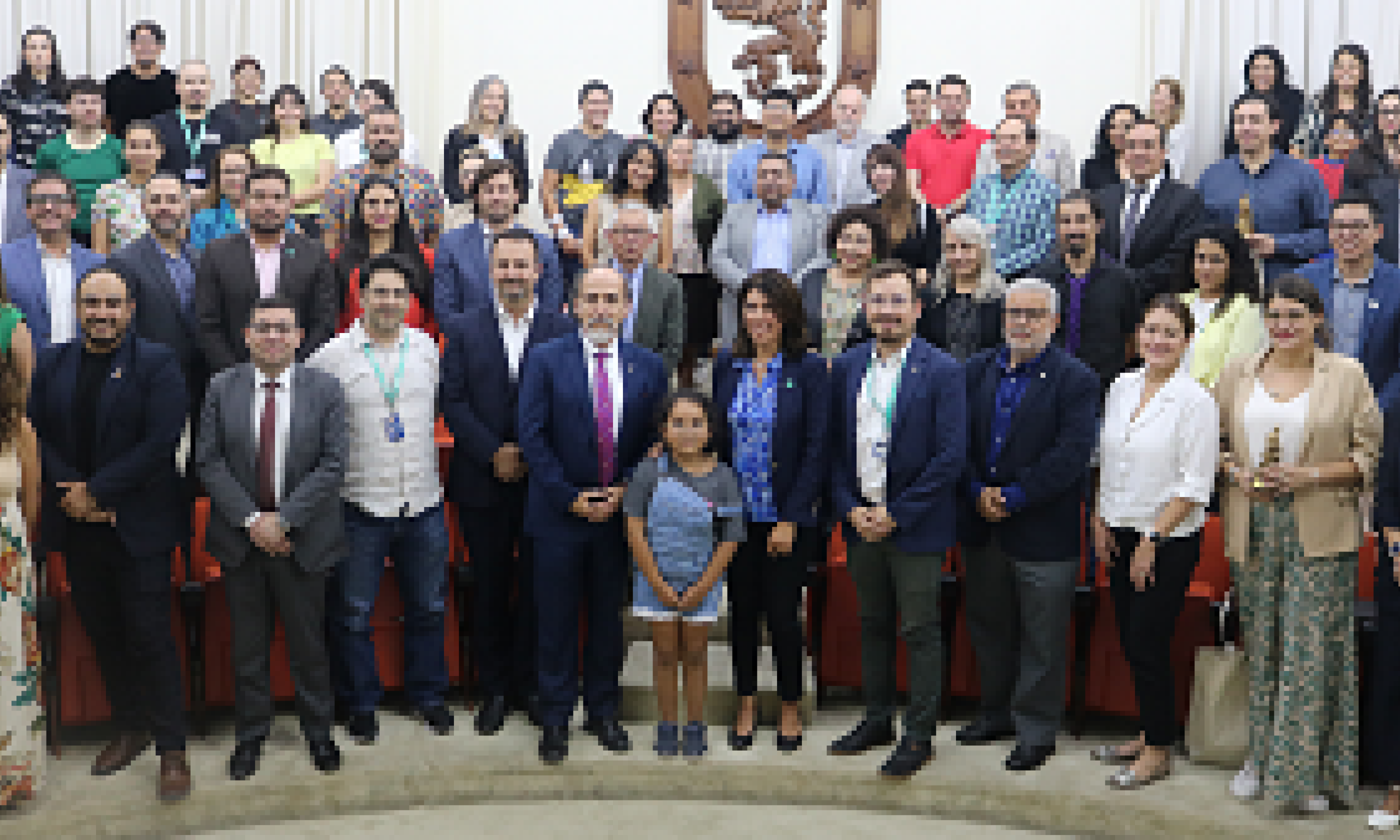Plantel distingue a siete egresadas/os y académicas/os por promover la excelencia en vinculación con el medio