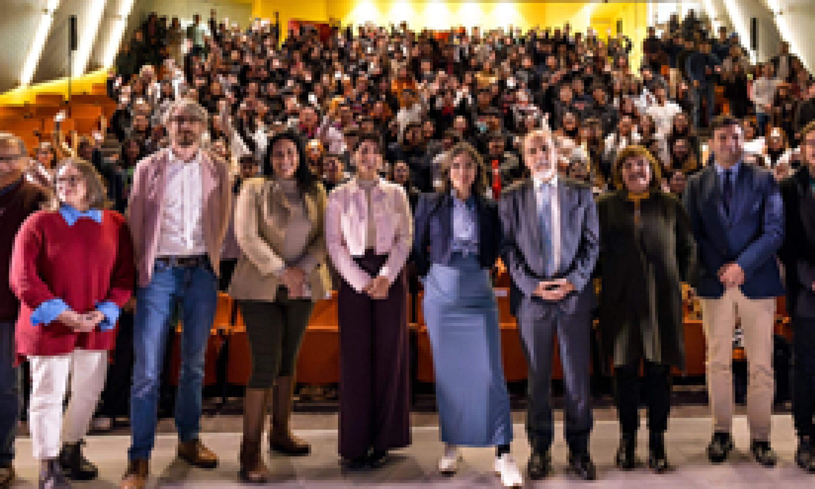 Ministra Camila Vallejo dicta charla sobre los peligros de la desinformación