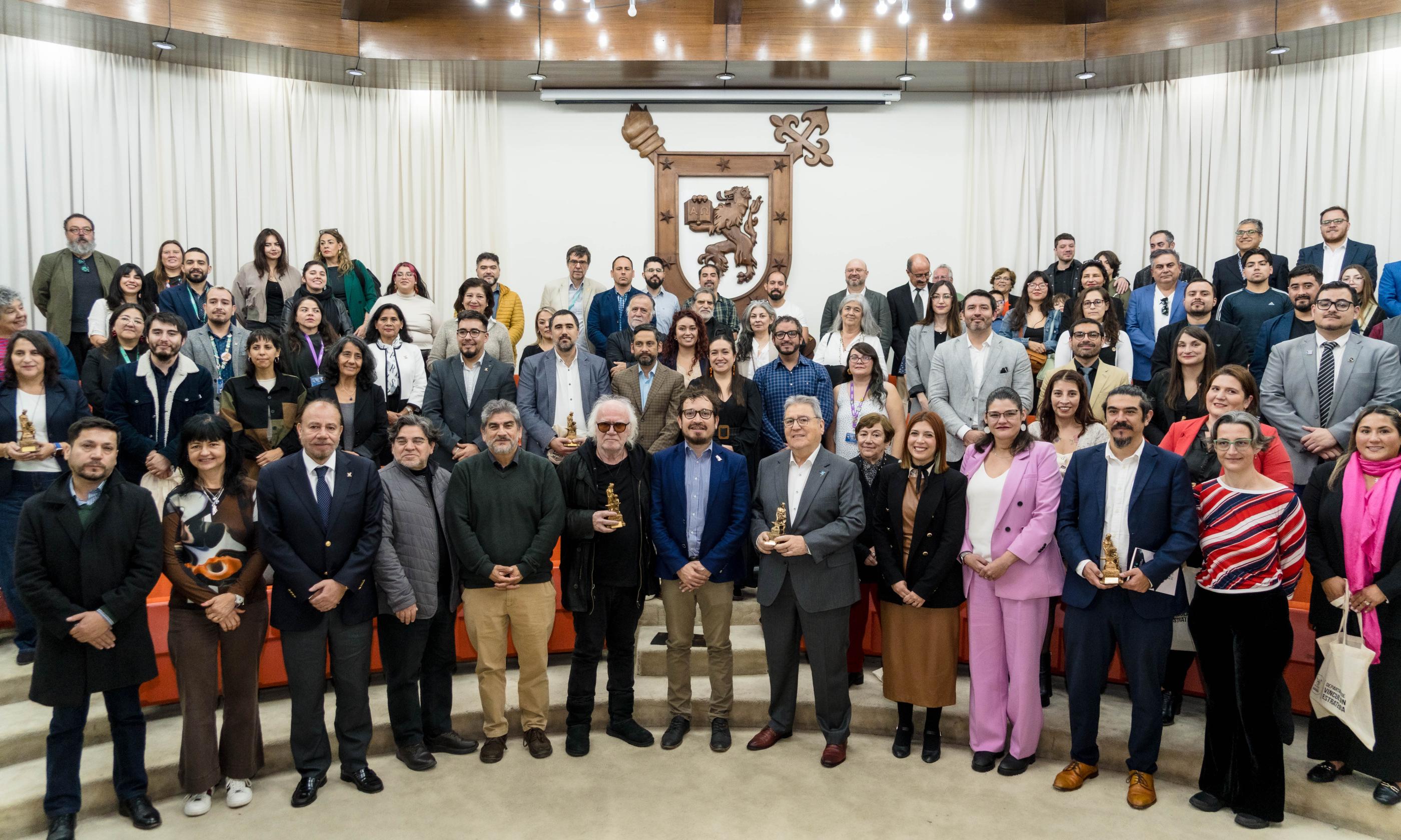 Fotografía grupal de la ceremonia.